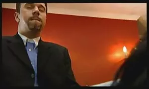زن بلوند مشکی در دانلود فیلم سکسی ها اتاق بنفش گرفتار است